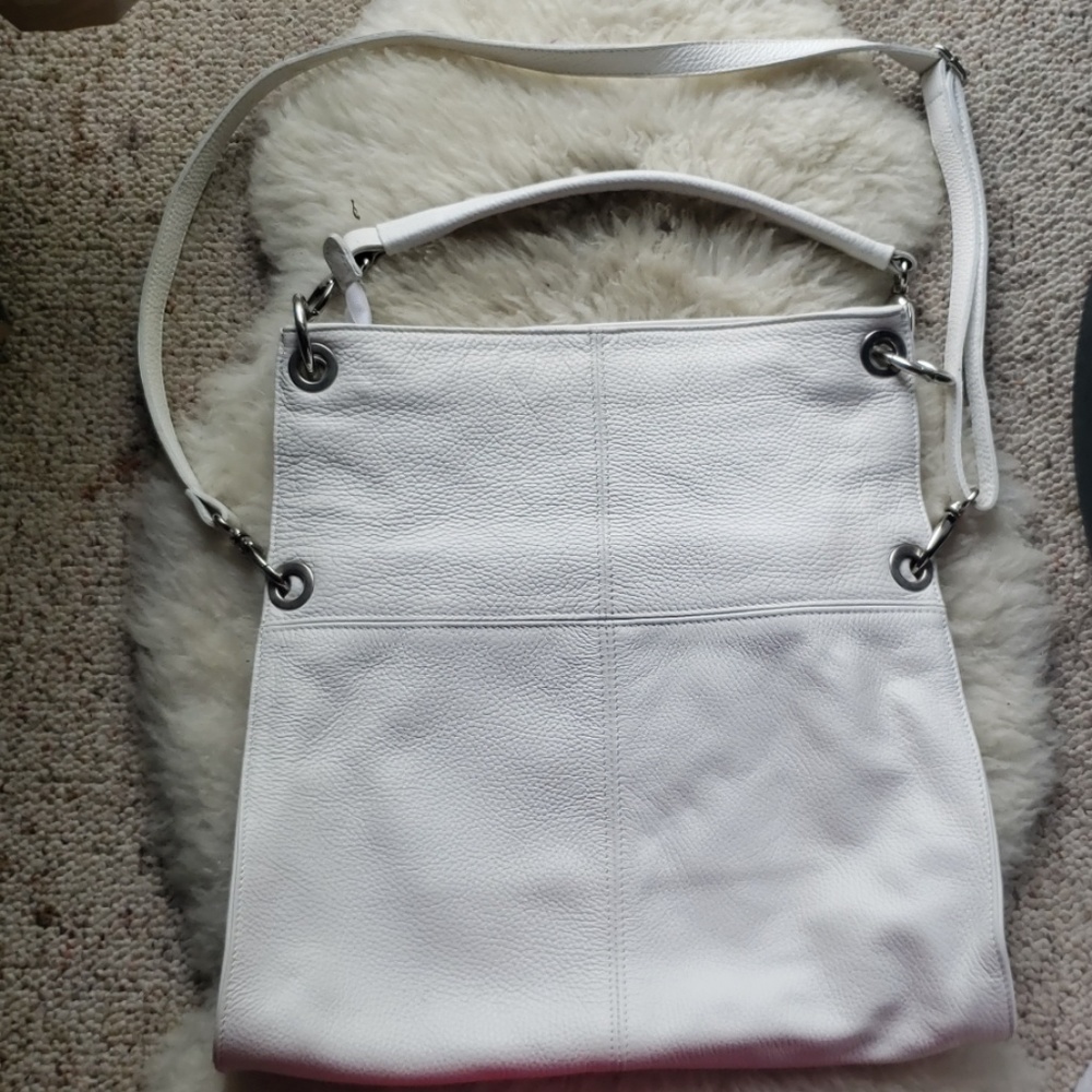 Valentina Italian leather shoulder bag.